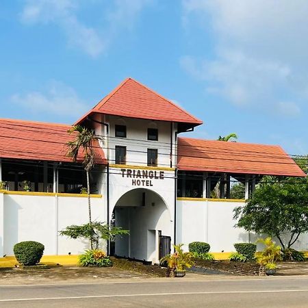 The Triangle Hotel Anuradhapura Buitenkant foto